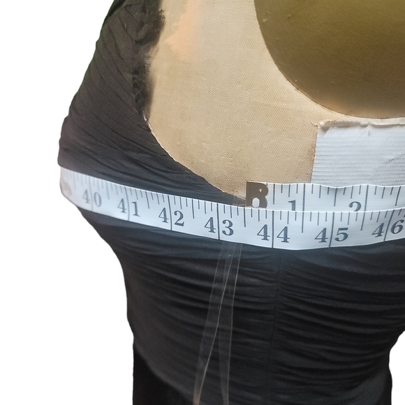 Vera Wang Black Nude Silk Chiffon Mock Neck Ruched Sheath Dress Size 12 - Picture 5 of 10